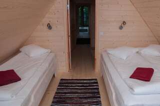 Дома для отпуска Karujärve Camping Paiküla Дом для отпуска с 3 спальнями, вид на озеро-9